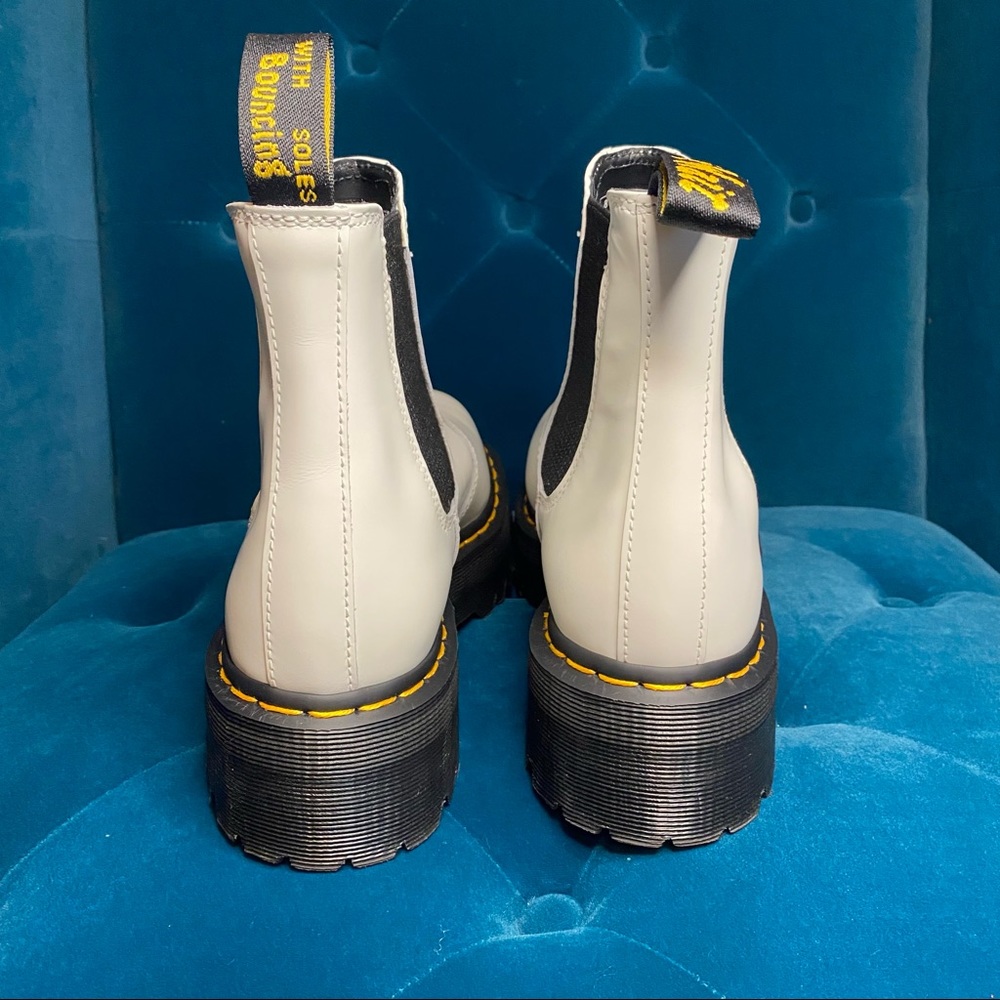 NIB Doc Martens white smooth leather platform 2976 quad chelsea boot - Picture 8 of 14